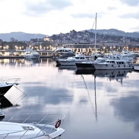 公寓 Casa Retro. Historic Center - 斯培西亚