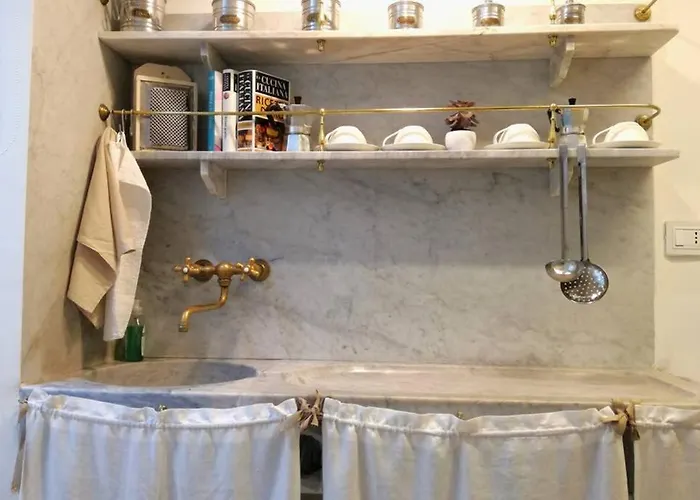 Lejlighed Casa Retro Historic Center - Mytouristhome La Spezia