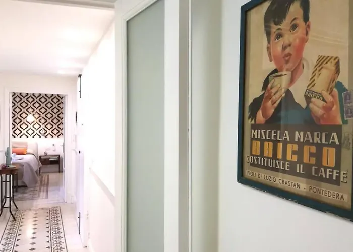 Casa Retro Historic Center - Mytouristhome * La Spezia